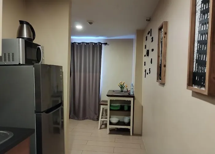 Deluxe Near Naia Terminal 3 Apartamento